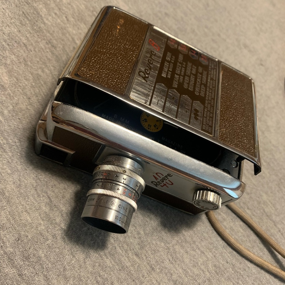 Vintage 8MM Movie Camera- Revere 40 Model 8MM Film Movie Camera